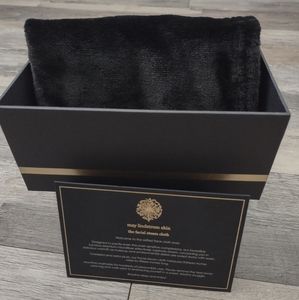 May Lindstrom Facial Steam Cloth